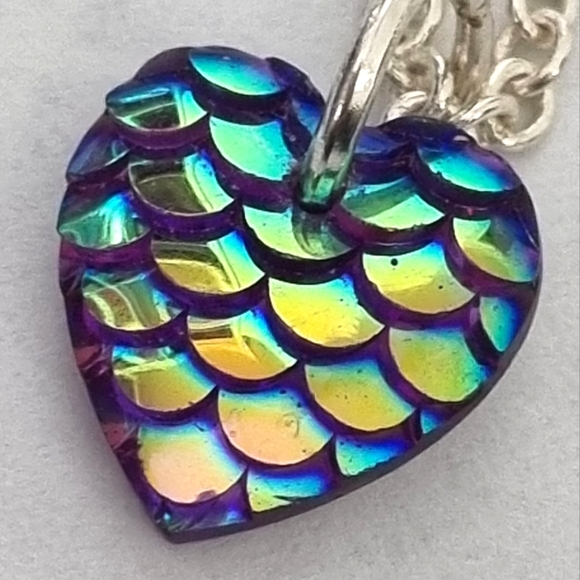 Necklace | Statement Iridescent Heart Pendant | Mermaidcore | Fashion Jewellery. - Picture 7 of 9